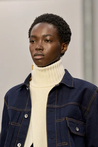 Look 197